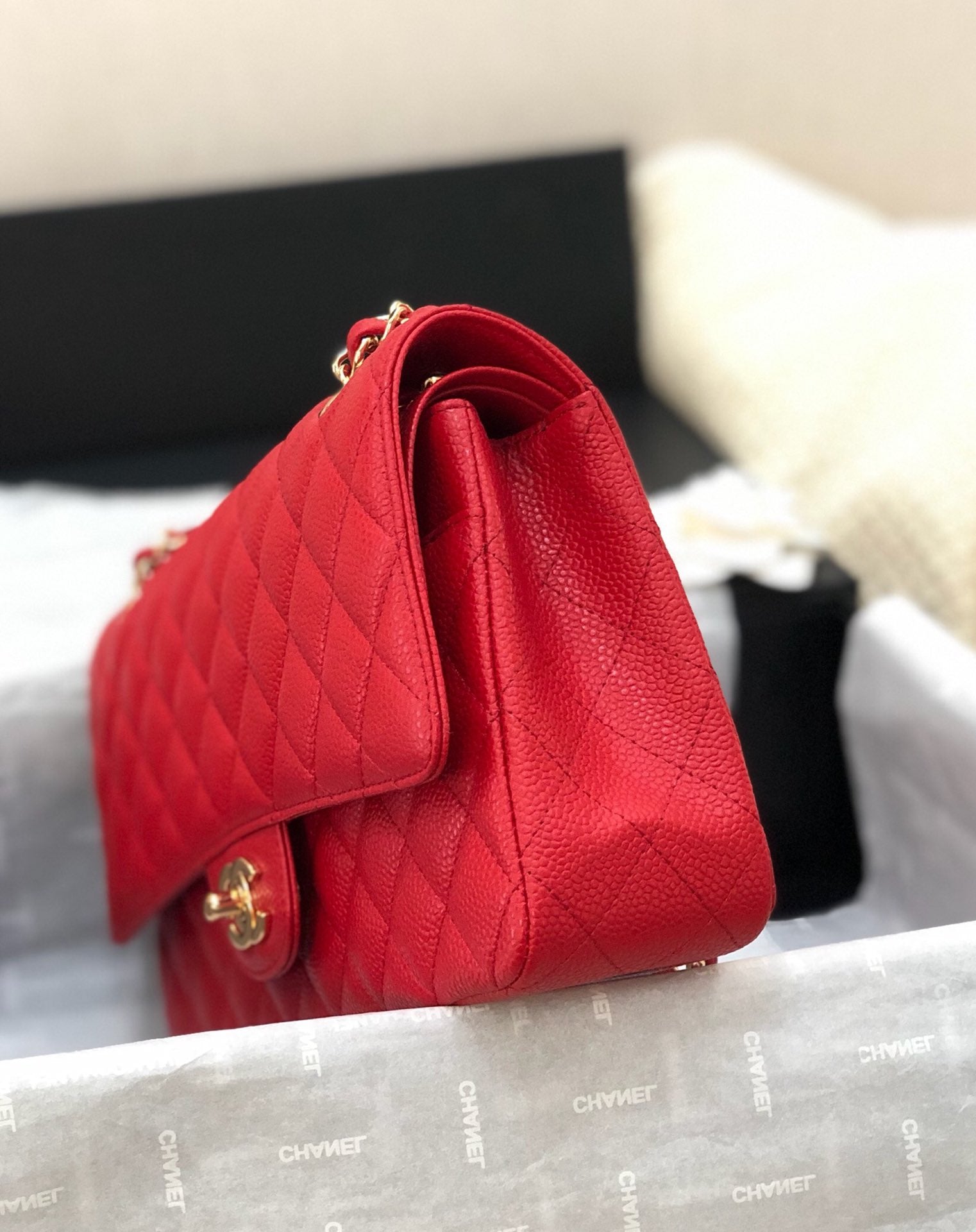 CHANEL FLAP BAG MEDIUM 25CM RED CAVIAR GOLD HARDWARE