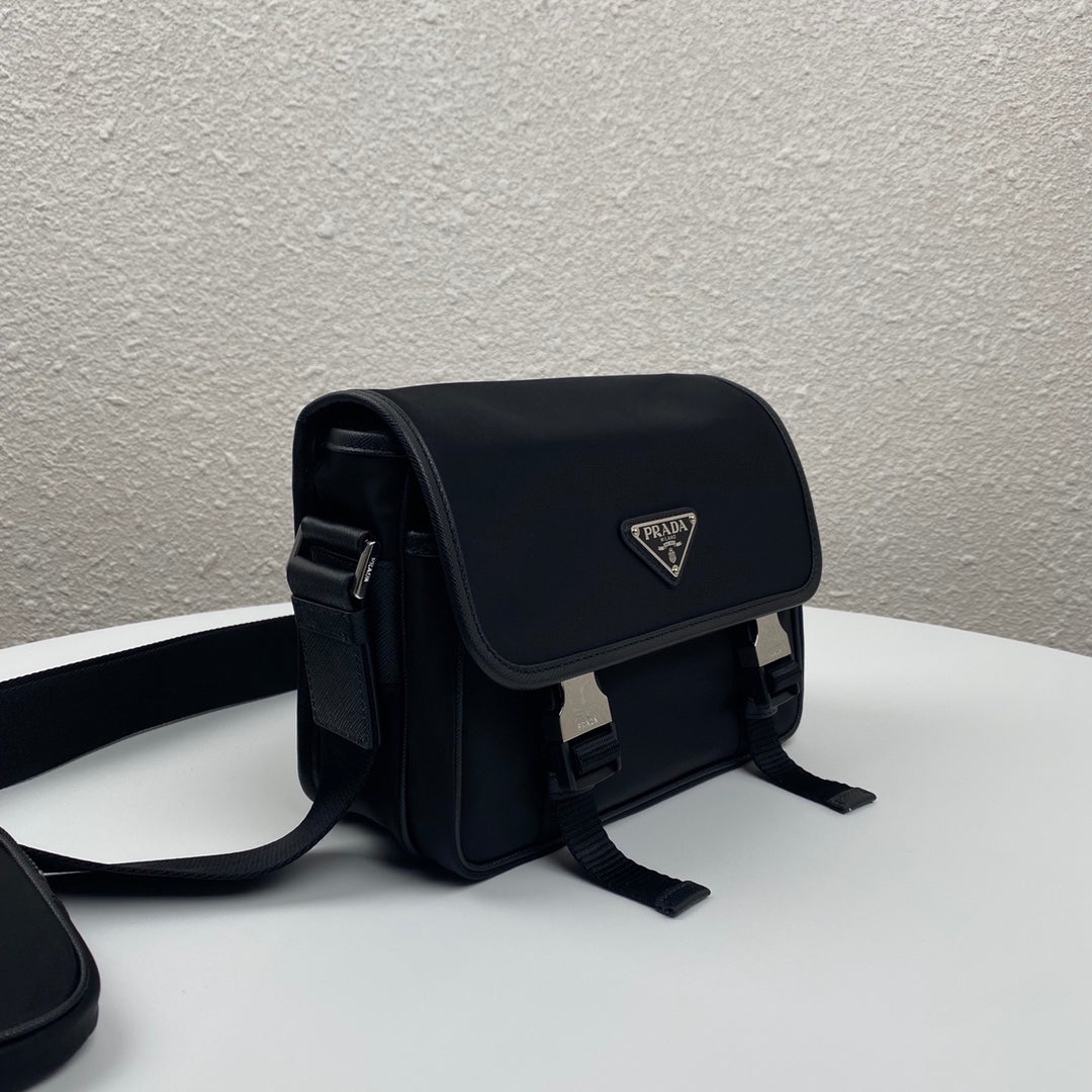 PRADA MESSENGER BAG 22 IN BLACK RE-NYLON