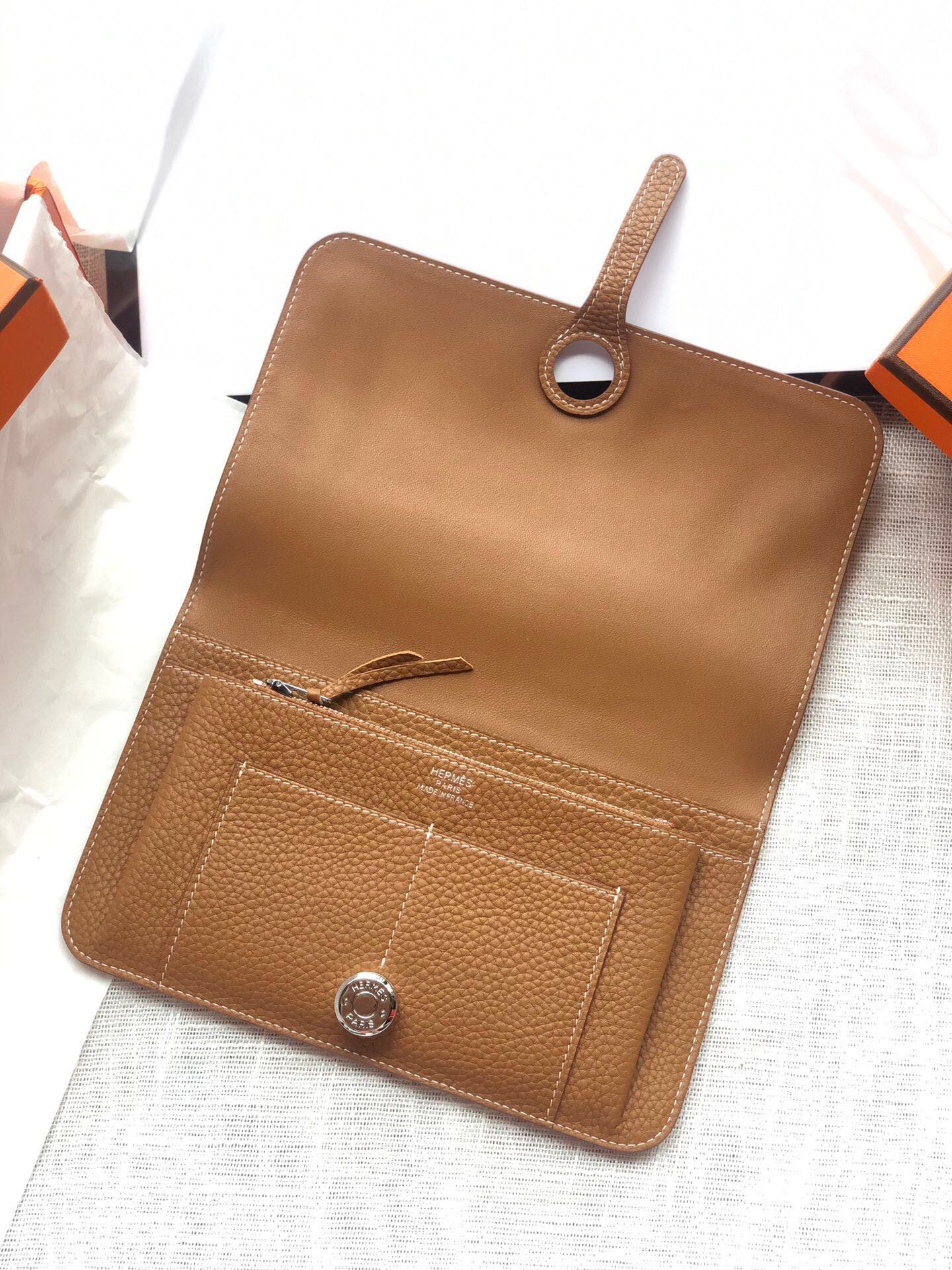 HERMES Dogon Wallet 20 Tan Togo Shw