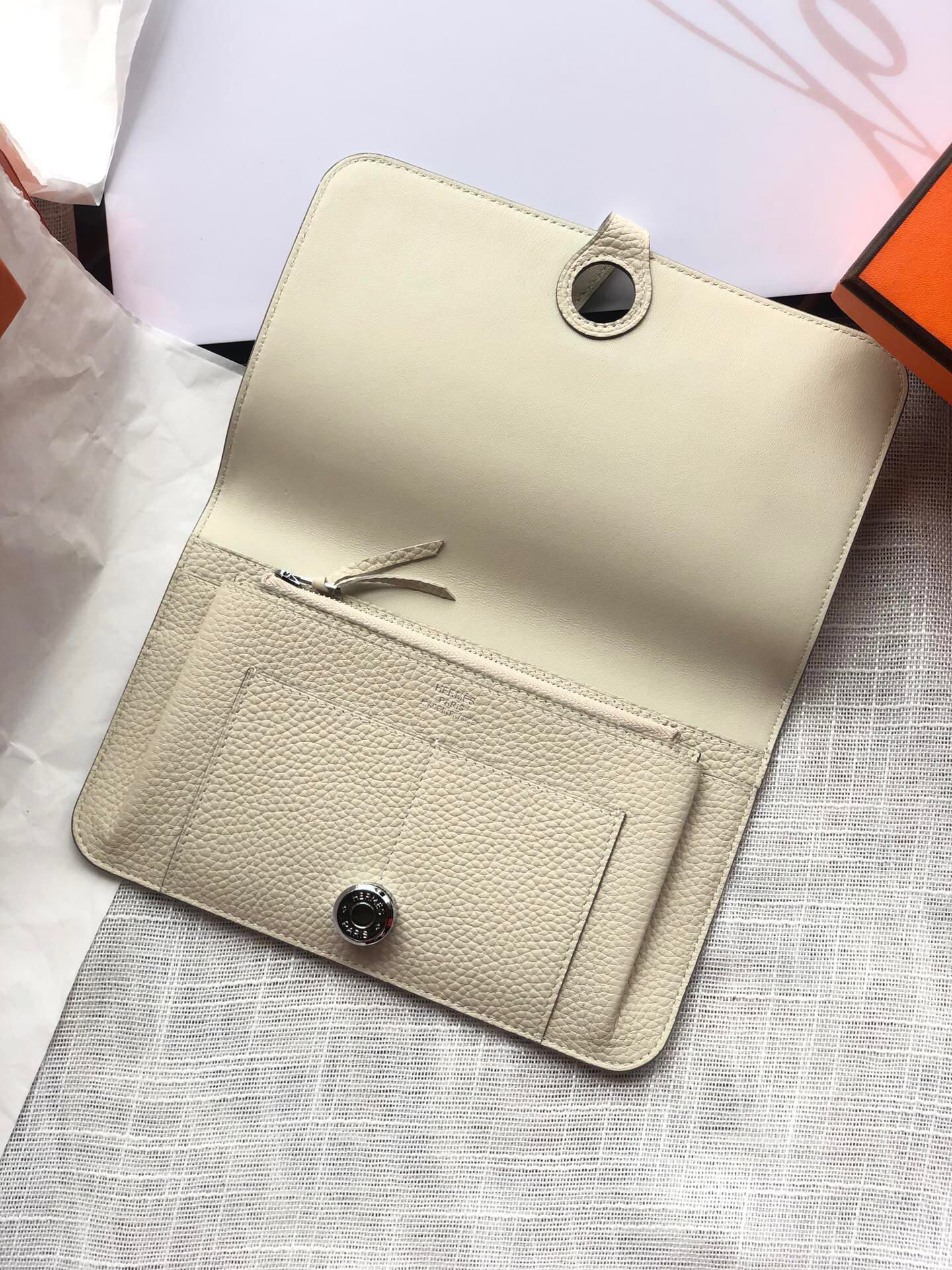 HERMES Dogon Wallet 20 Beige Togo Shw