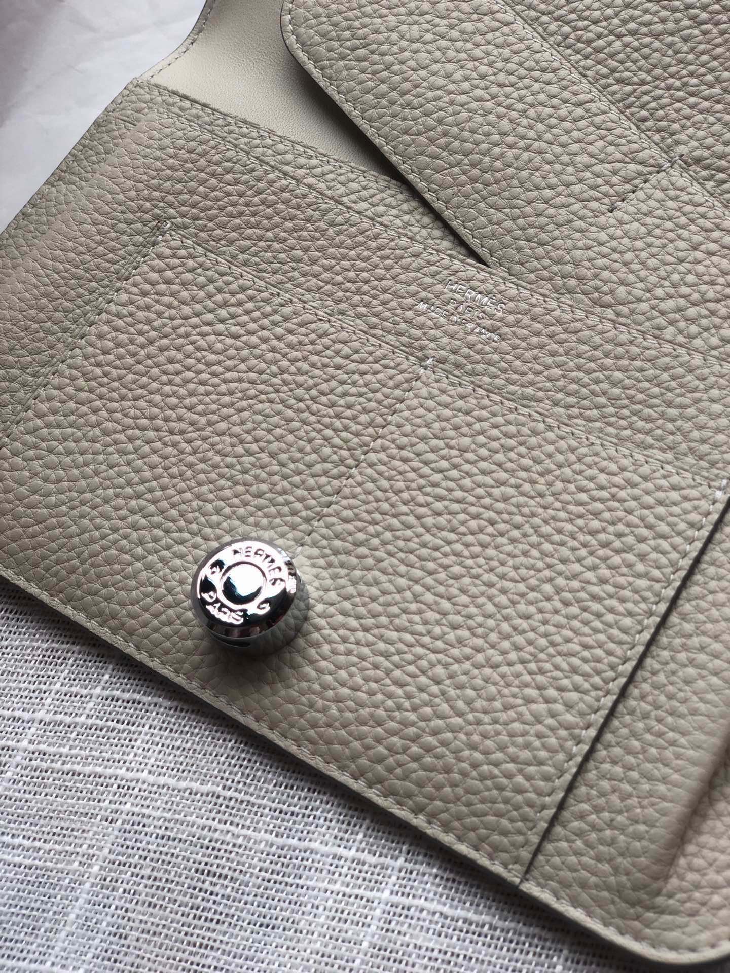 HERMES Dogon Wallet 20 Beige Togo Shw