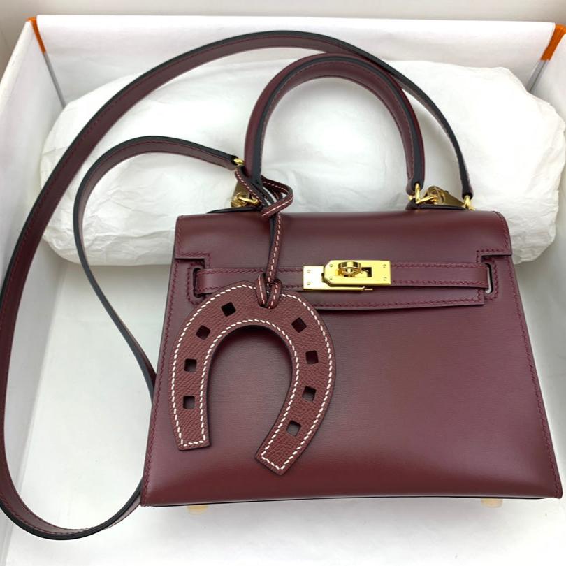 HERMES KELLY MINI 20 BAG IN WINE RED SMOOTH CALFSKIN WITH GOLD HARDWARE