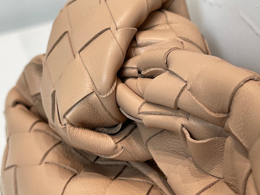 BOTTEGA VENETA MINI JODIE 27 IN MEDIUM BROWN LAMBSKIN
