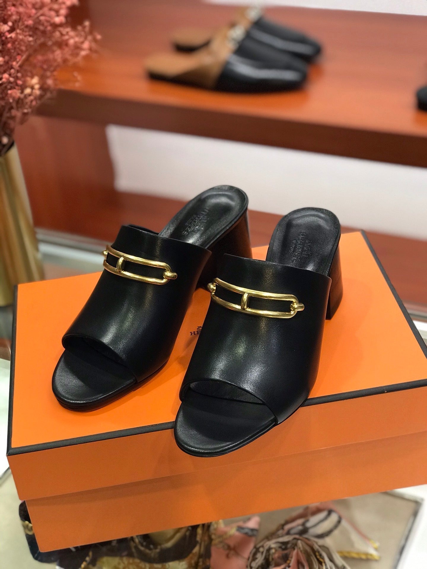 HERMES CAMILLA MULE 65 BLACK CALFSKIN