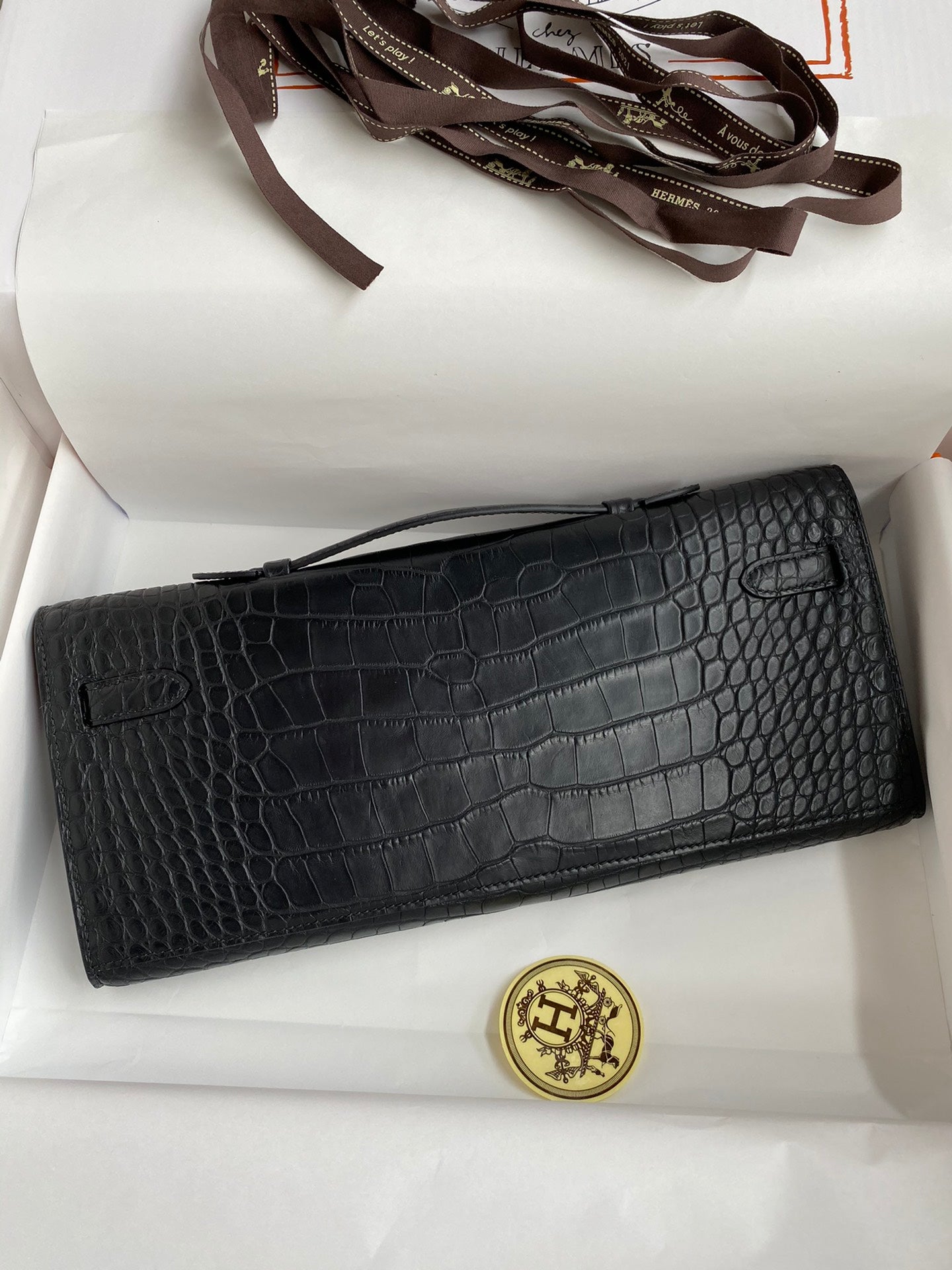 HERMES KELLY CUT 31 IN BLACK ALLIGATOR LEATHER WITH SILVER HARDWARE