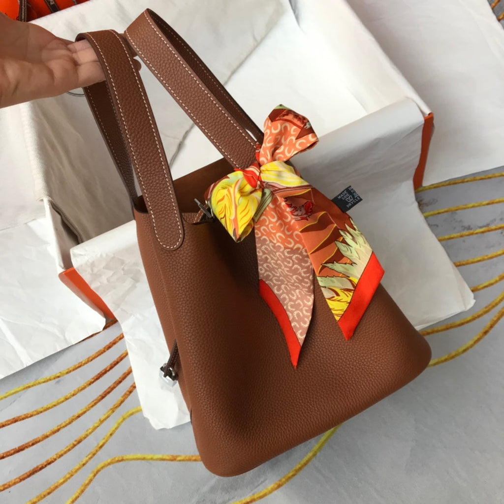 HERMES picotin lock 18 gold togo shw