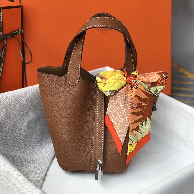 HERMES picotin lock 18 gold togo shw