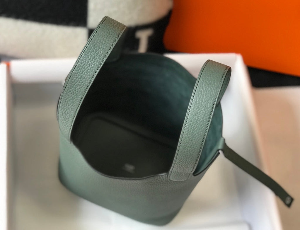 HERMES picotin lock 18 grass green togo shw