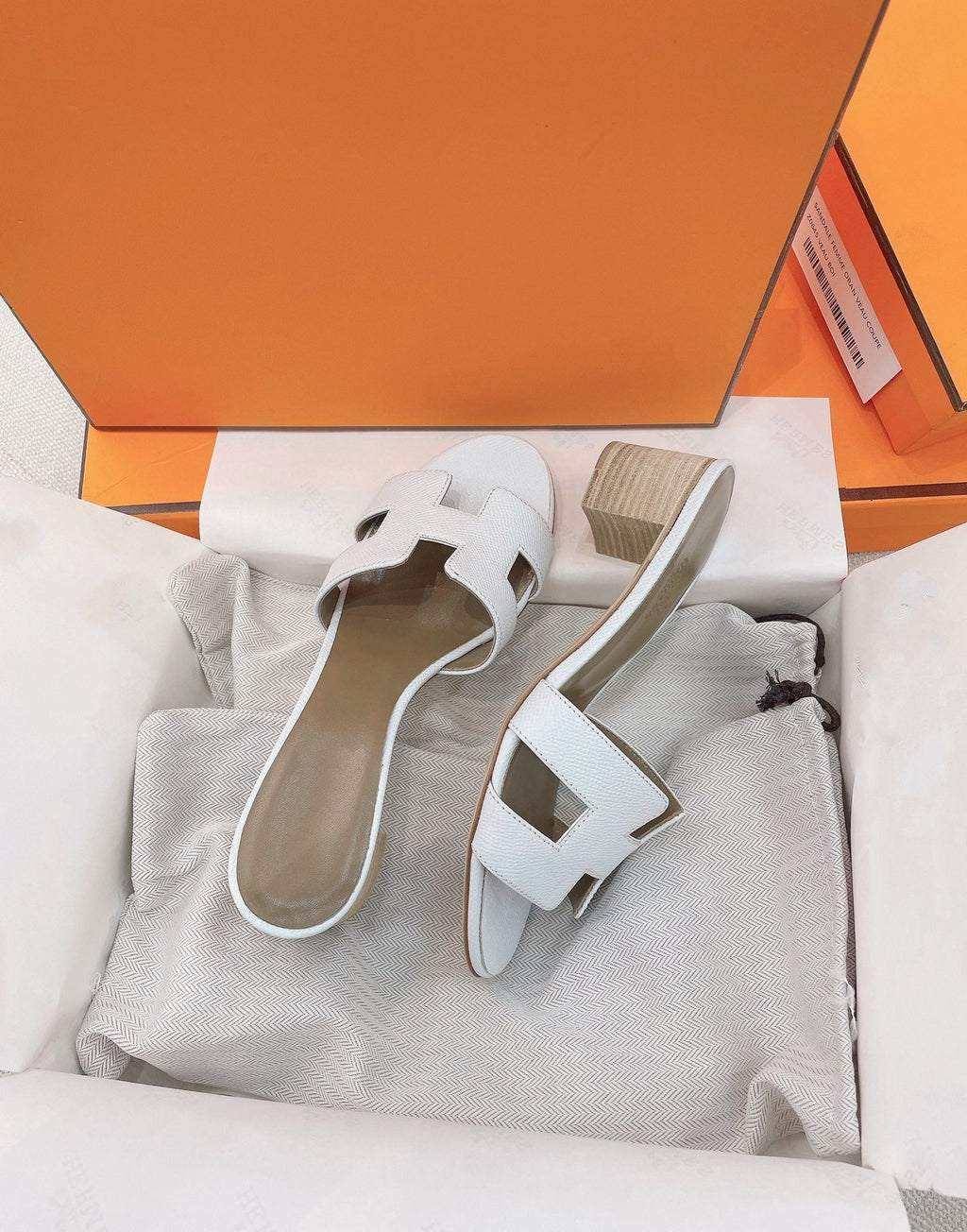 HERMES 0asis Sandal Epsom Calfskin White