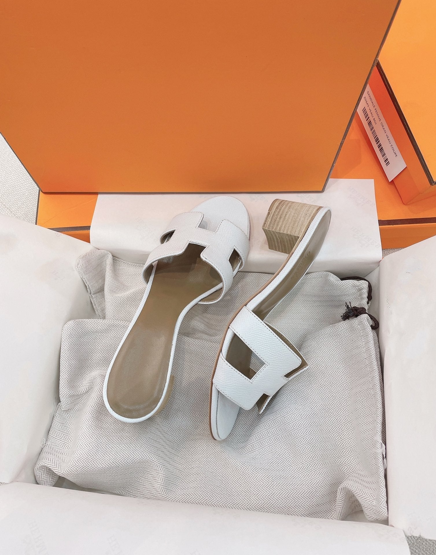 HERMES 0asis Sandal Epsom Calfskin White