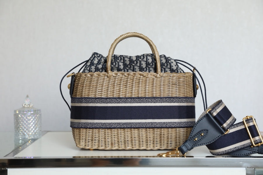 DIOR LARGE 28 BASKET BAG IN BLACK OBLIQUE JACQUARD AND BEIGE WICKER