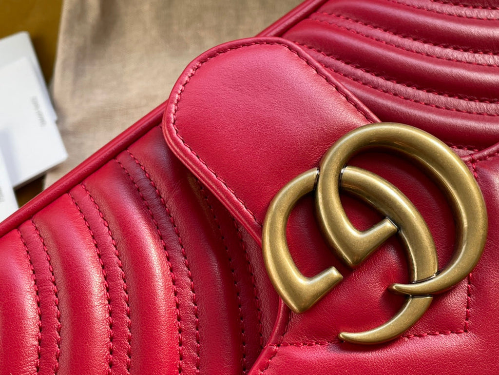 GUCCI MARMONT MATELASSÉ LARGE 26 BAG RED PINK CALFSKIN