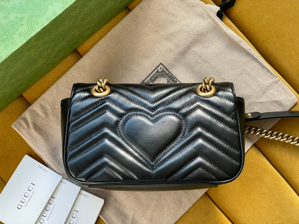 GUCCI MARMONT MATELASSÉ SMALL 22 BAG BLACK CALFSKIN