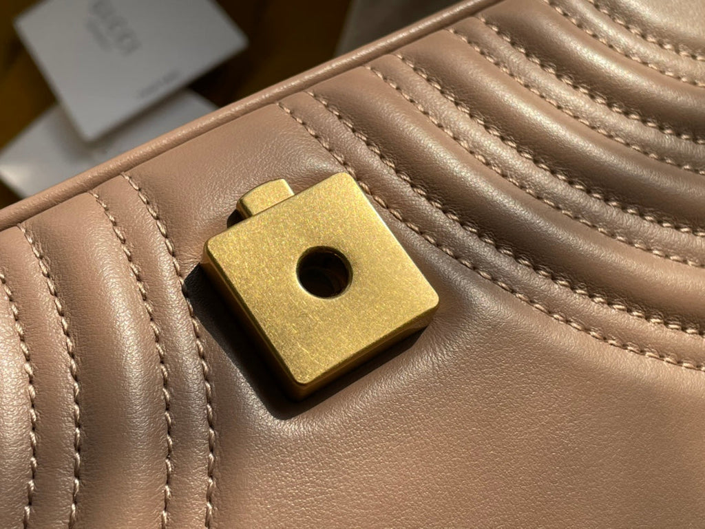 GUCCI MARMONT MATELASSÉ SMALL 22 BAG BEIGE CALFSKIN