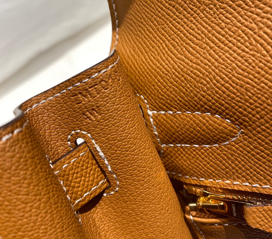 HERMES KELLY 28CM IN GOLD EPSOM CALFSKIN GOLD HARDWARE