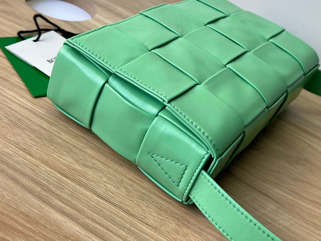 BOTTEGA VENETA SMALL CASSETTE 23 IN LIGHT GREEN CALFSKIN
