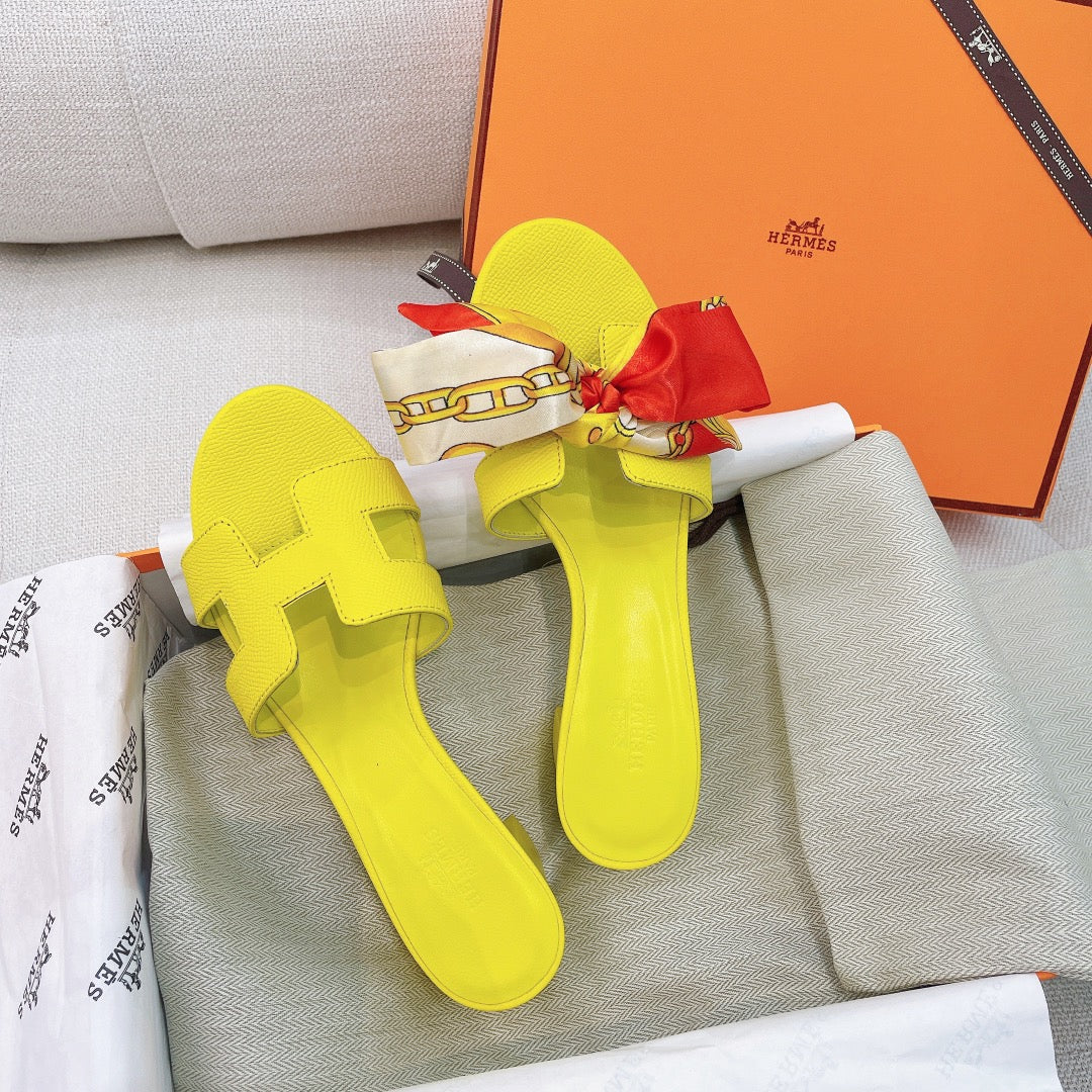 HERMES 0asis Sandal Epsom Calfskin Lemon