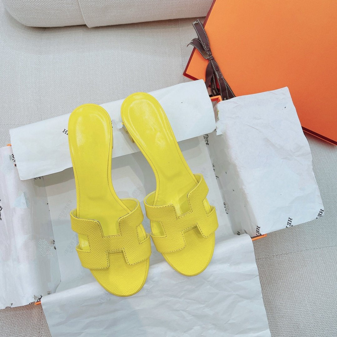 HERMES 0asis Sandal Epsom Calfskin Lemon