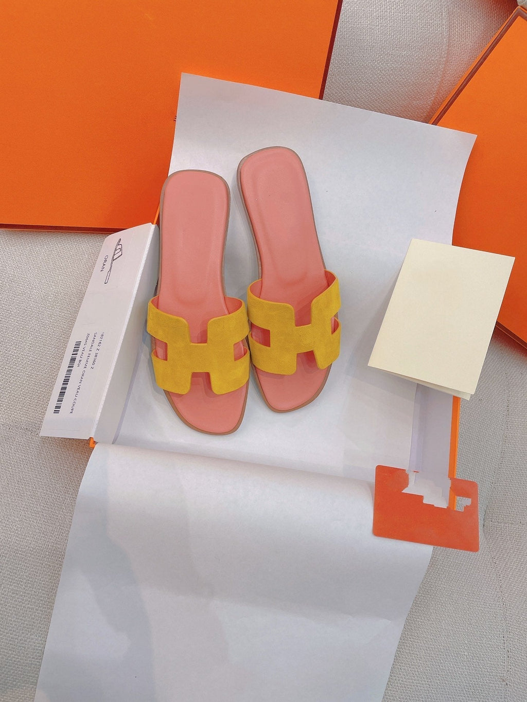 HERMES 0ran Sandal Light Pink/Yellow Suede