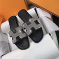 HERMES 0ran Sandal Caviar Black Leather