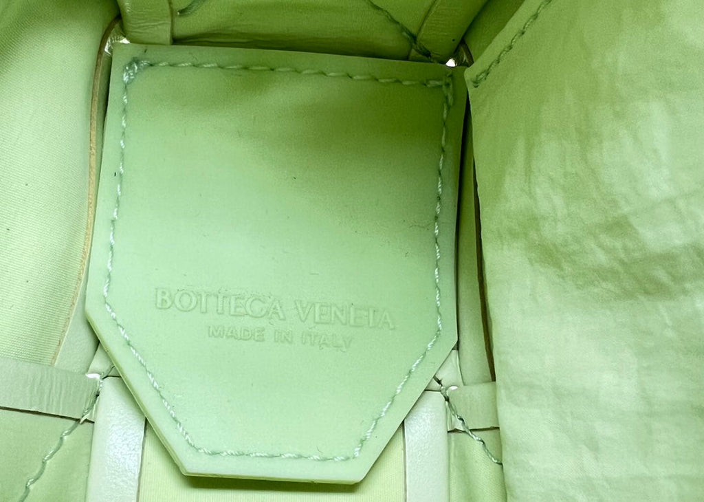 BOTTEGA VENETA SMALL CASSETTE 23 IN PINE GLADE CALFSKIN
