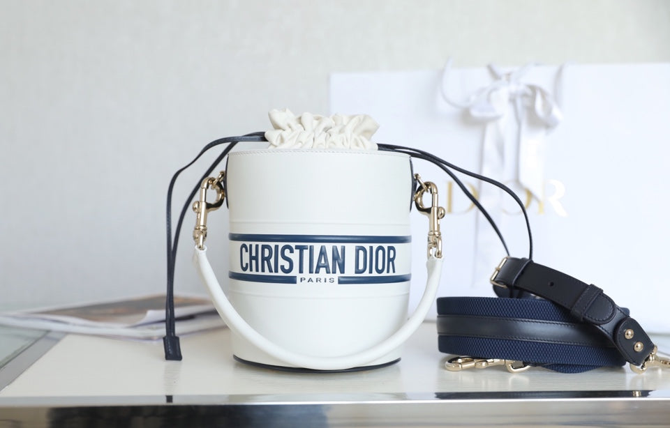 DIOR VIBE 18 BUCKET BAG IN WHITE CALFSKIN