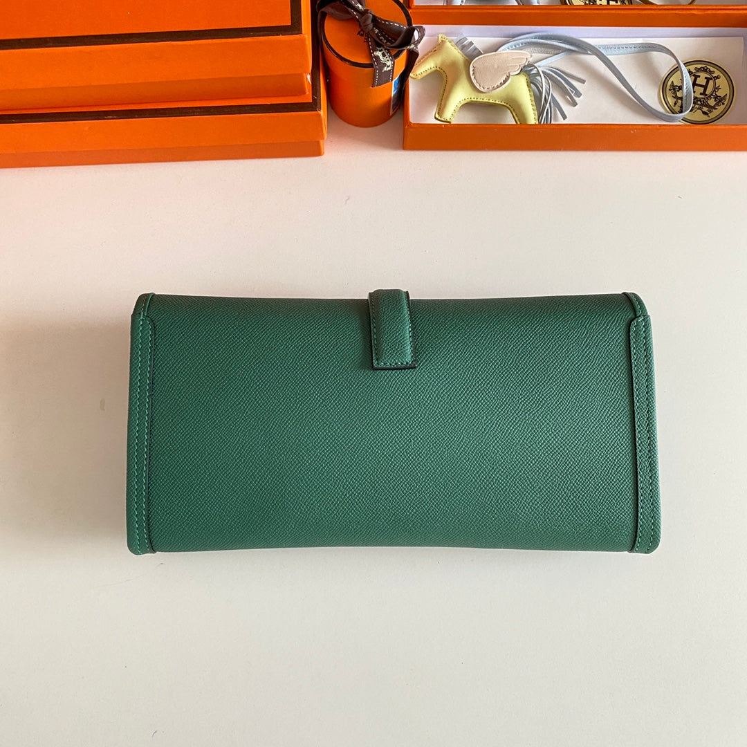 HERMES JIGE ELAN 29 CLUTCH IN FOREST GREEN CALFSKIN