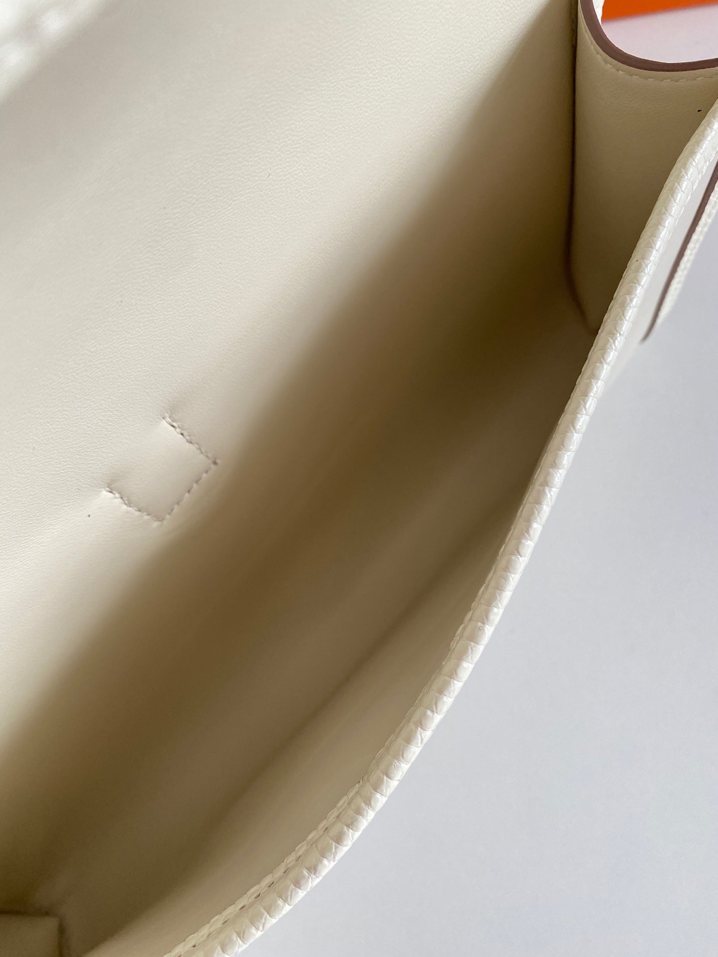 HERMES JIGE ELAN 29 CLUTCH IN BISQUE BEIGE CALFSKIN WITH LIZARD SKIN