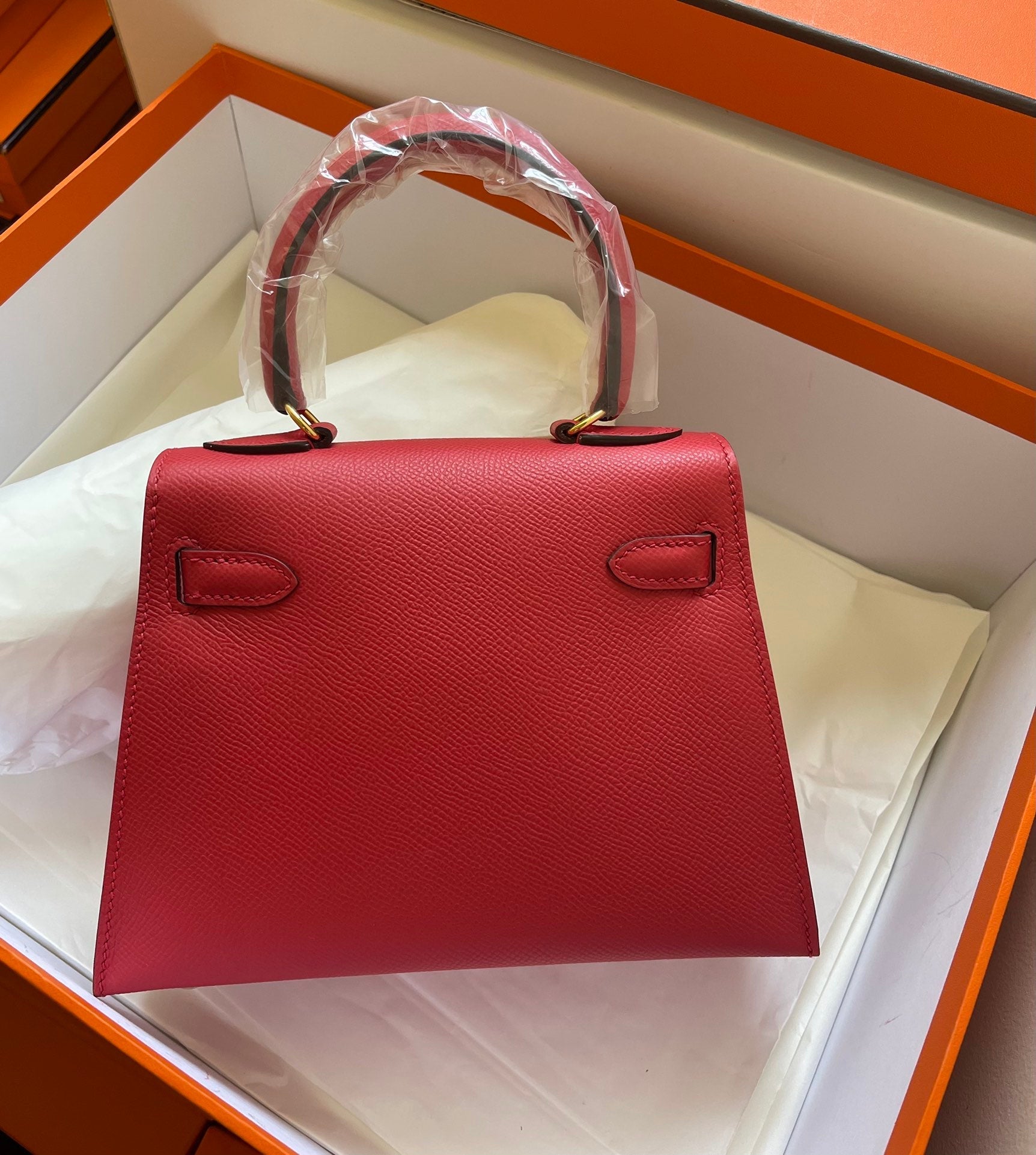 HERMES KELLY MINI 20 BAG IN RUBY RED CALFSKIN WITH GOLD HARDWARE
