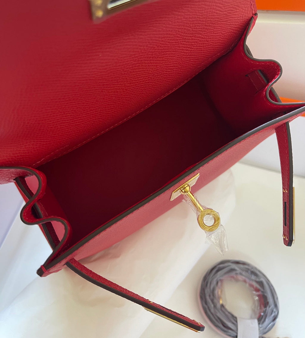 HERMES KELLY MINI 20 BAG IN RUBY RED CALFSKIN WITH GOLD HARDWARE