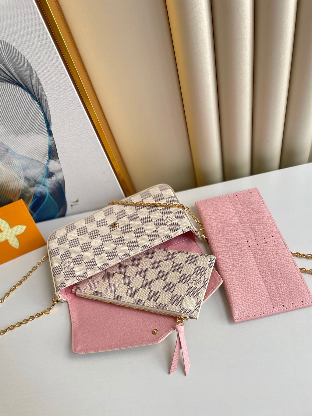 LOUIS VUITTON FÉLICIE POCHETTE 21 IN BLUE BEIGE DAMIER AZUR CANVAS GOLD HARDWARE