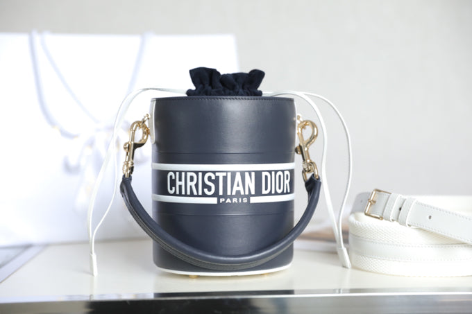 DIOR VIBE 18 BUCKET BAG IN BLACK CALFSKIN