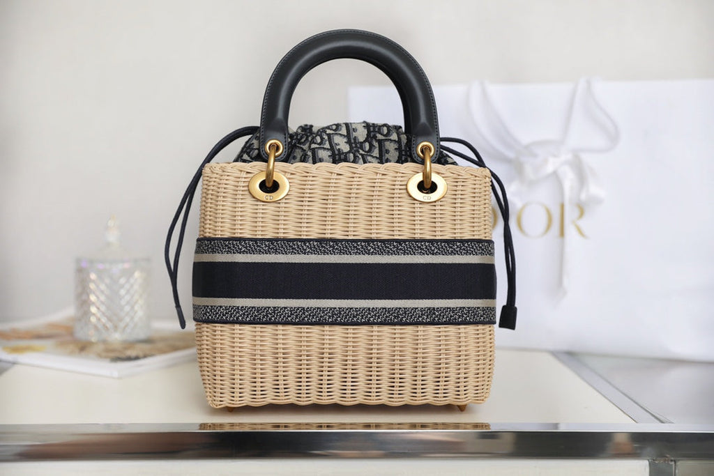 DIOR LADY 24 BASKET BAG IN BLACK OBLIQUE JACQUARD MIX BEIGE WICKER