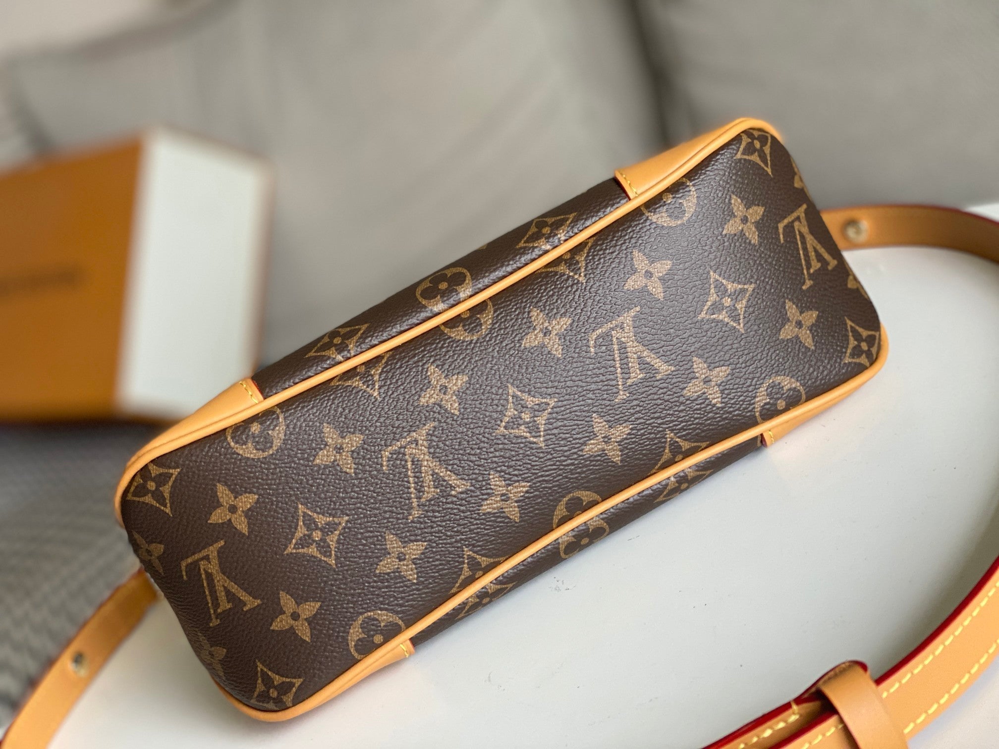 LOUIS VUITTON LV 25S BOULOGNE 29 IN BROWN MONOGRAM CANVAS LEATHER TRIM GOLD HARDWARE