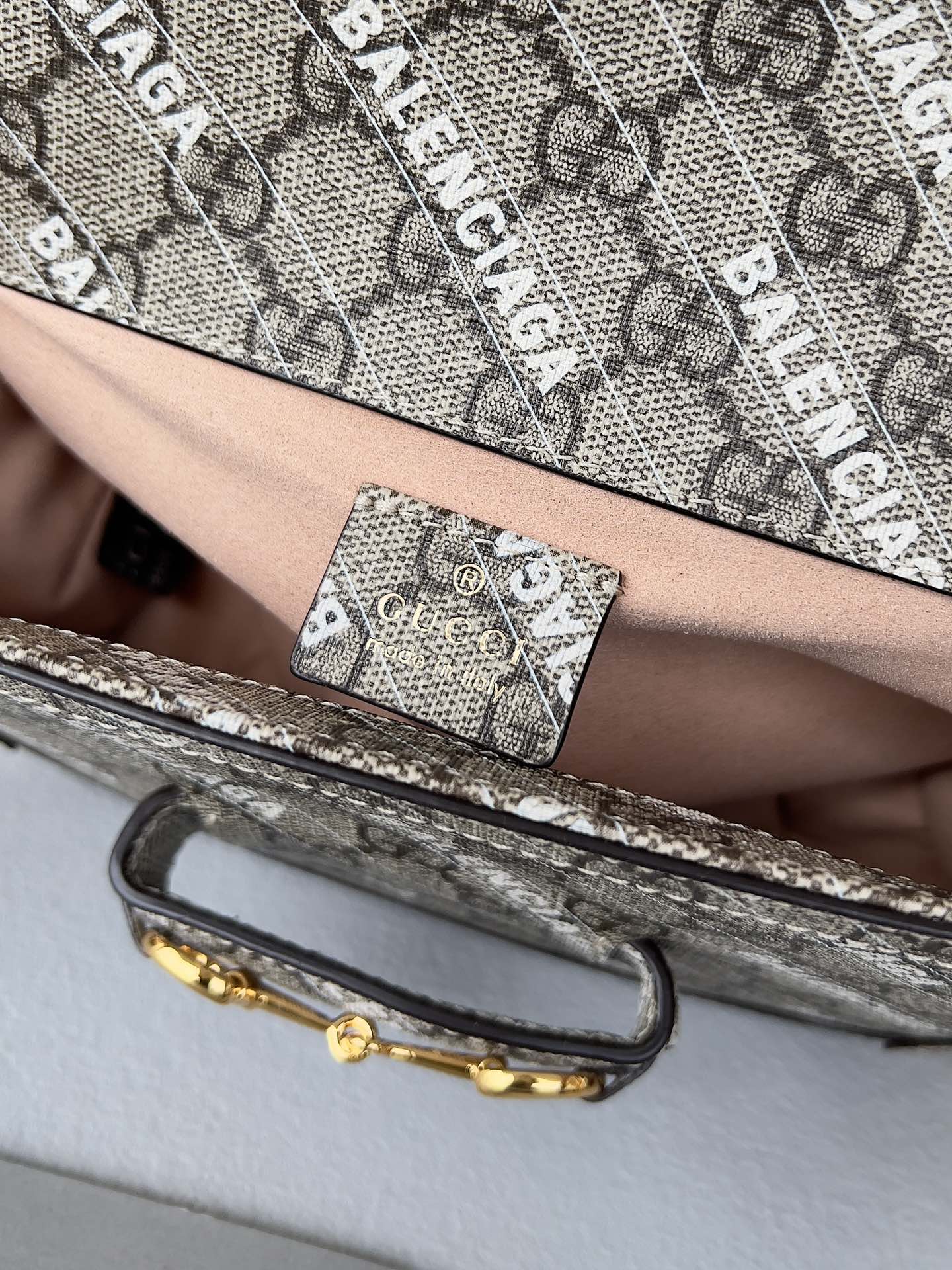 GUCCI MINI 25 PRINTED SADDLE BAG IN EICRU BEIGE CANVAS