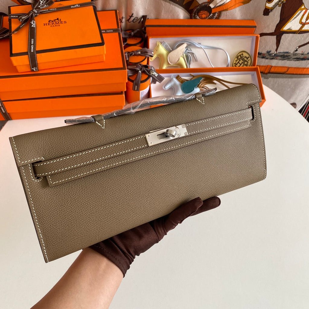 HERMES KELLY CUT 31 IN MOCHA BROWN CALFSKIN WITH SILVER HARDWARE