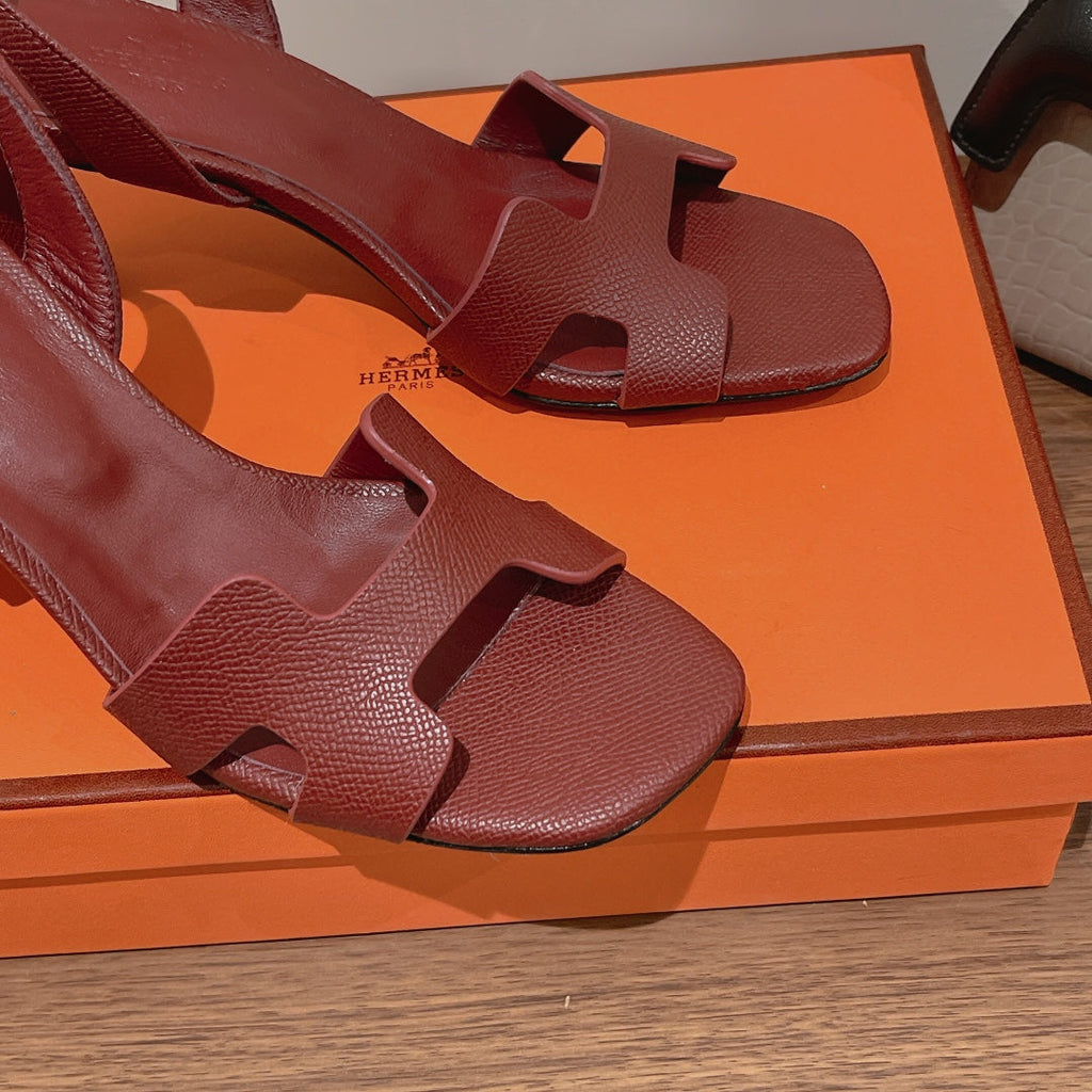 HERMES HOLY 75 SANDAL IN BERRY RED GRAINED CALFSKIN