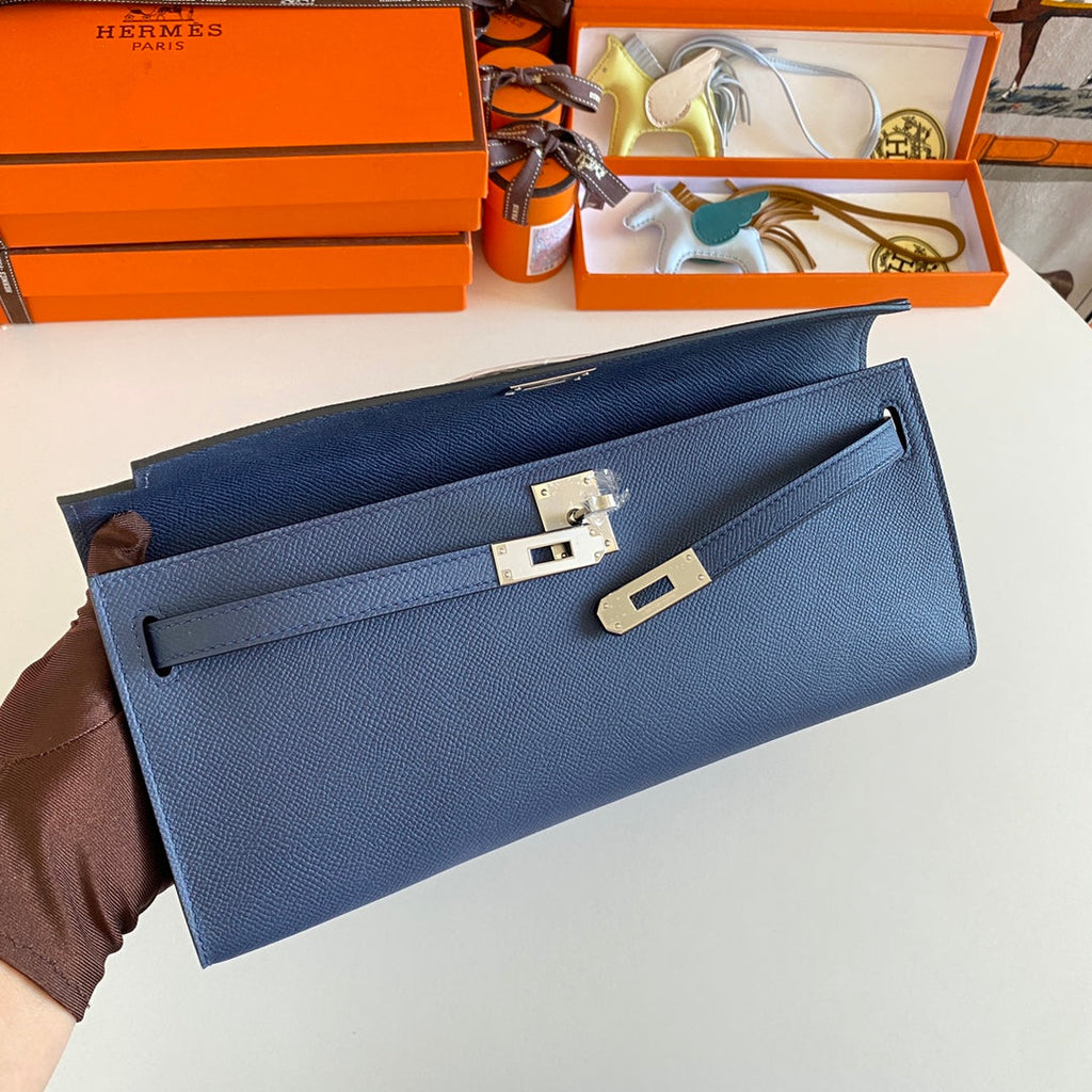 HERMES KELLY CUT 31 IN CLASSIC BLUE CALFSKIN WITH SILVER HARDWARE