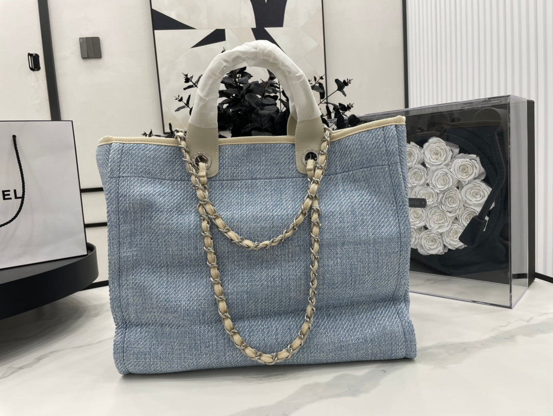 CHANEL DEAUVILLE LARGE 38 TOTE BAG IN LIGHT BLUE CANVAS WITH BLACK LOGO