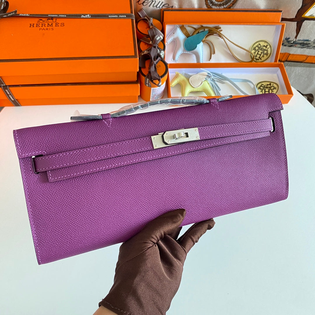 HERMES KELLY CUT 31 IN VIOLET PURPLE CALFSKIN WITH SILVER HARDWARE