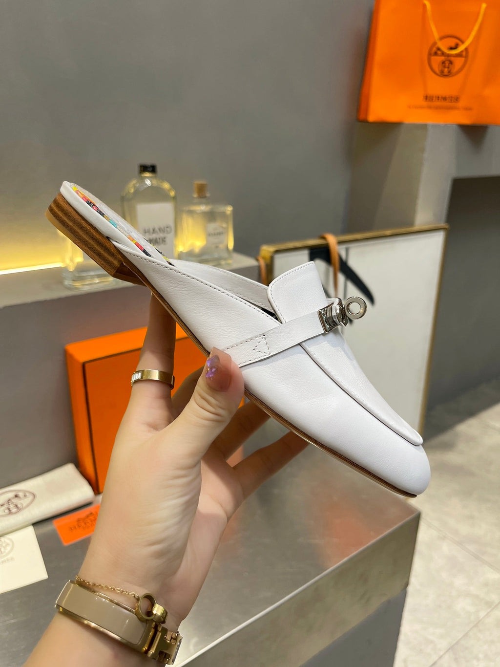 HERMES 0Z MULE WHITE CALFSKIN WITH BLACK PATTERN