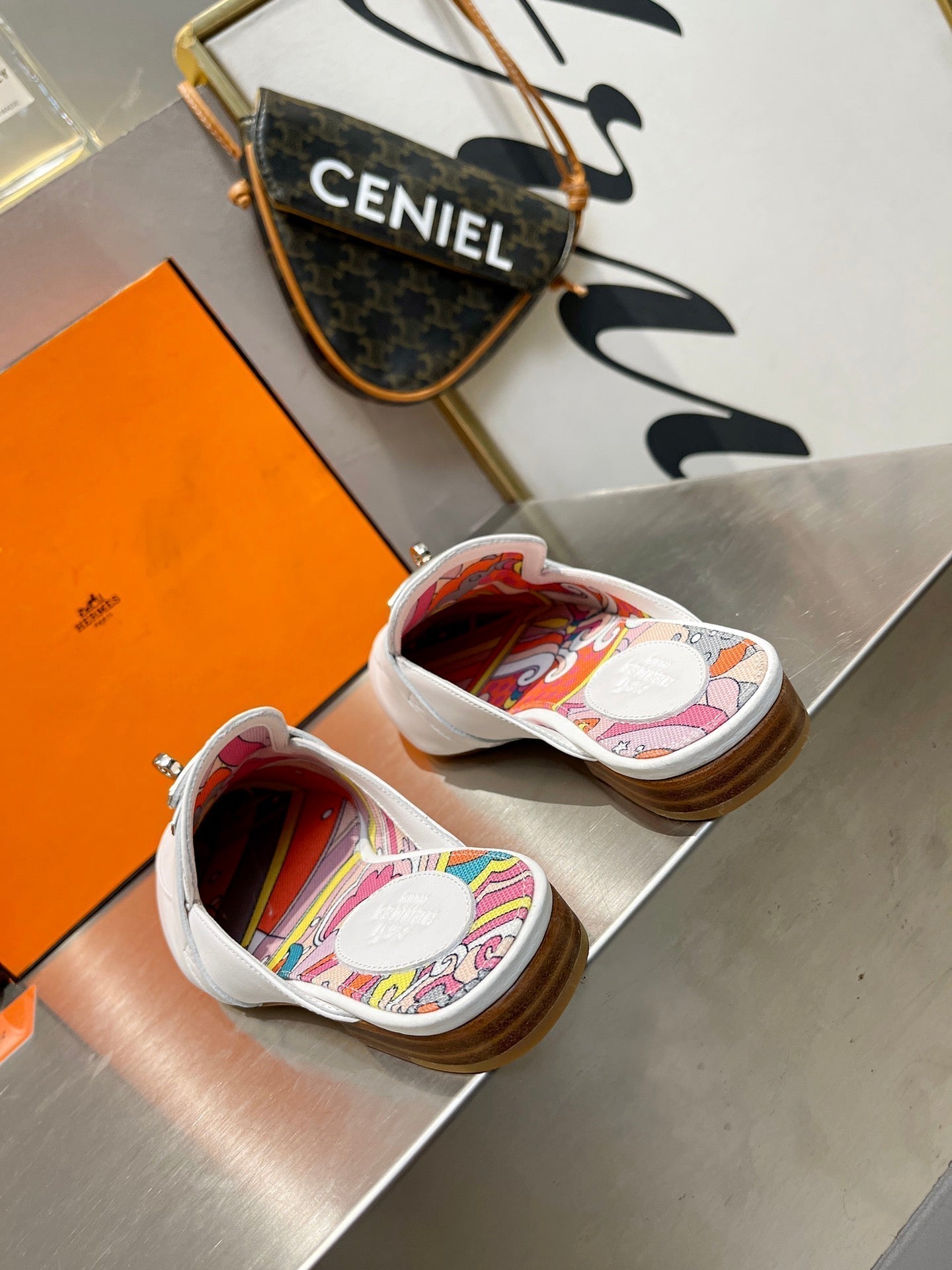 HERMES 0Z MULE WHITE CALFSKIN WITH PATTERN