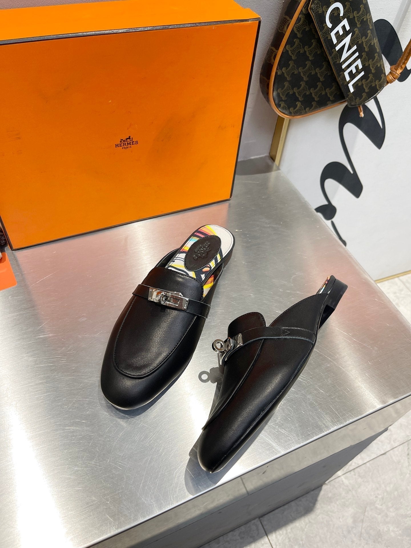 HERMES 0Z MULE BLACK CALFSKIN WITH PATTERN