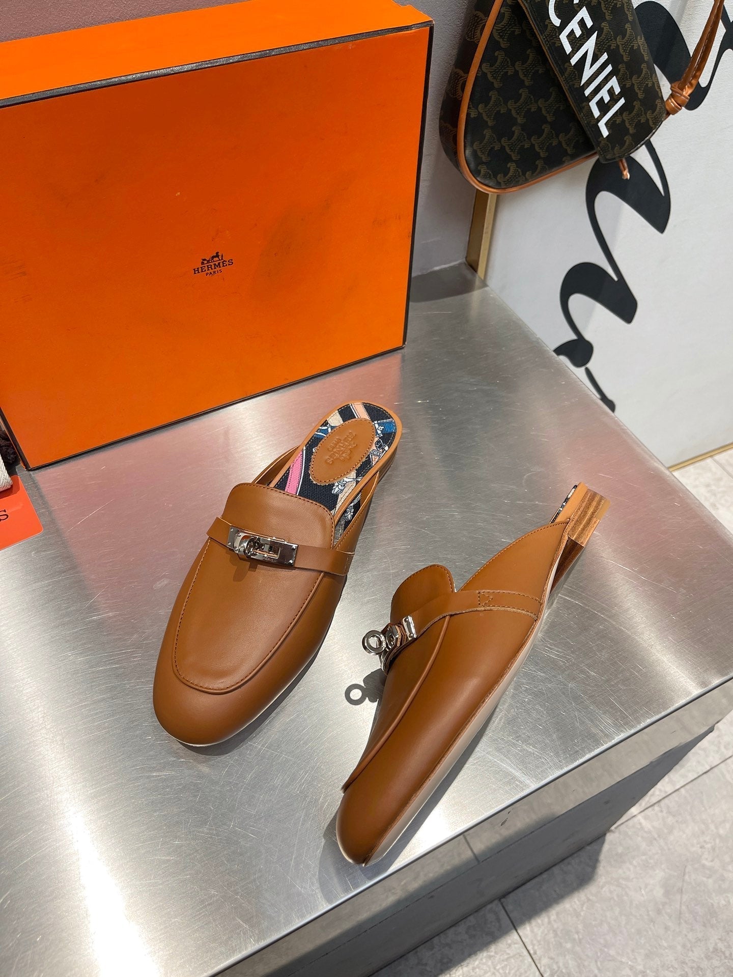 HERMES 0Z MULE CARAMEL CALFSKIN WITH BLACK PATTERN