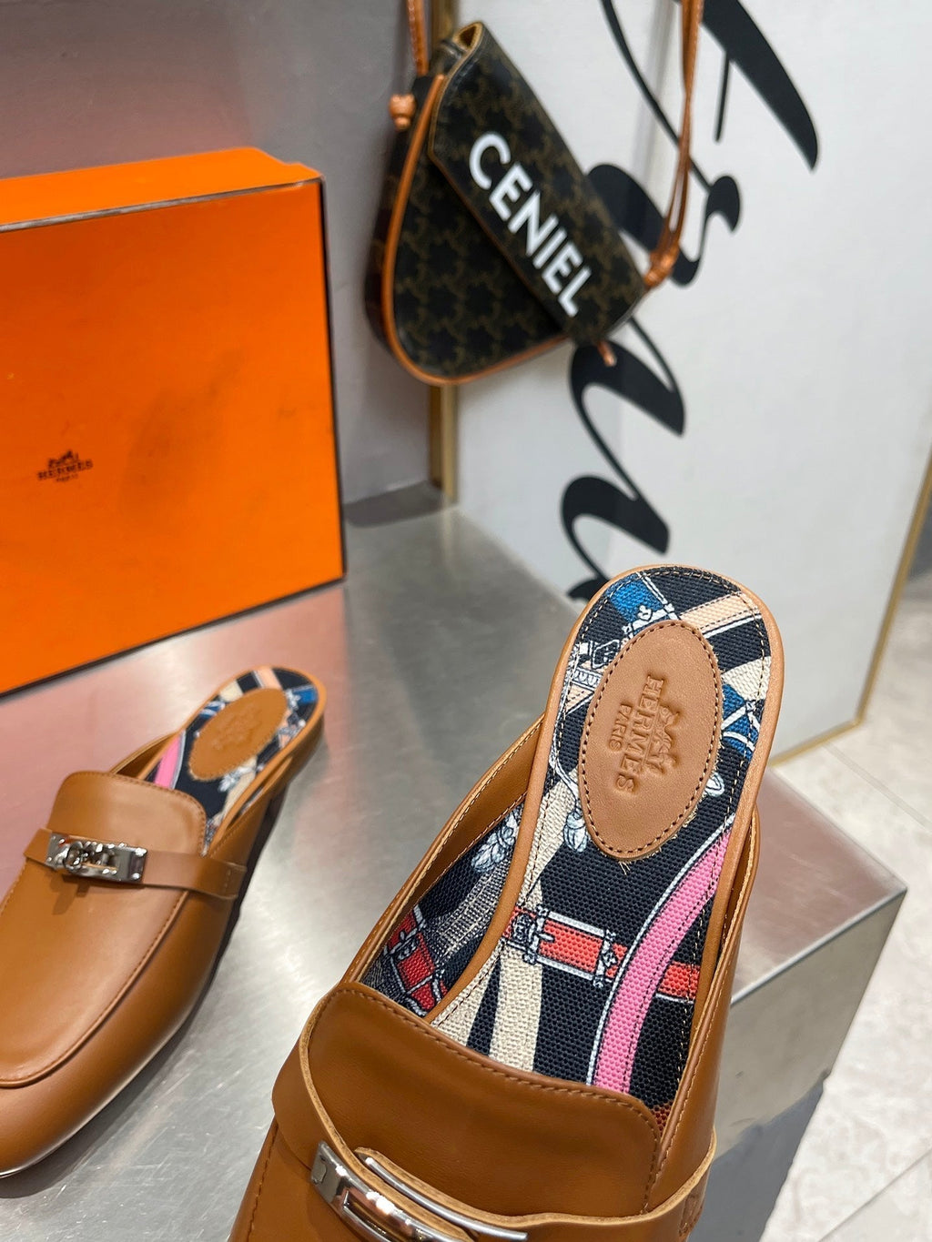 HERMES 0Z MULE CARAMEL CALFSKIN WITH BLACK PATTERN