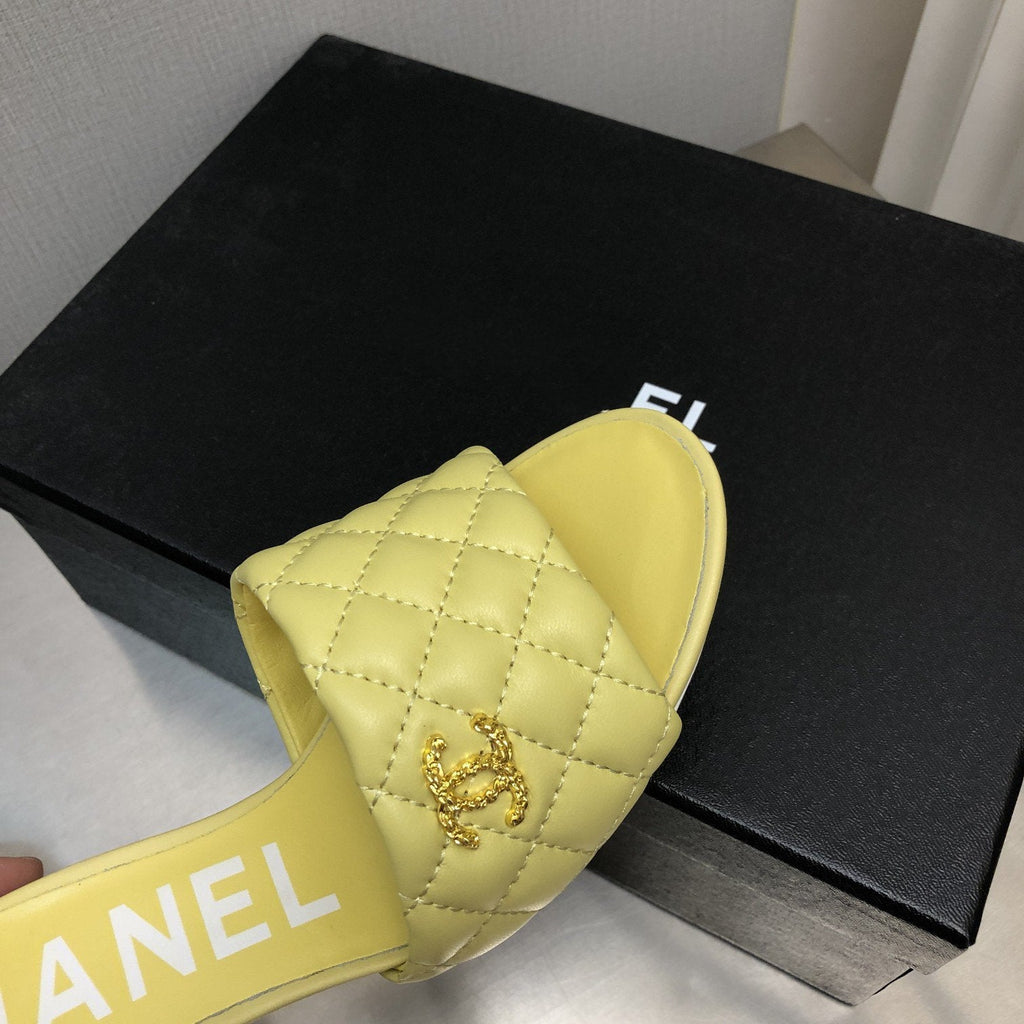 CHANEL rev cone heel mule slide sandal lime quilted lambskin 6cm