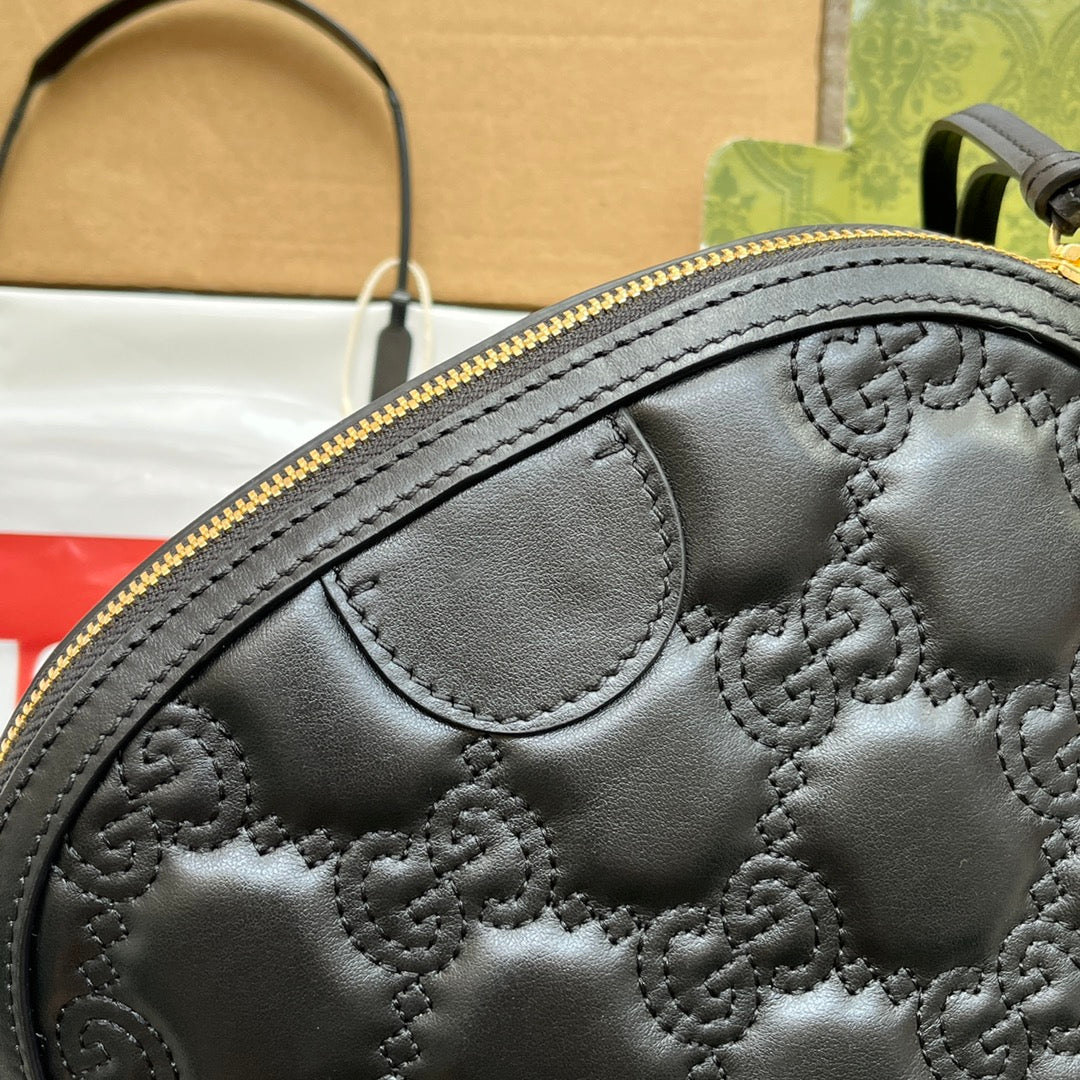 GUCCI MATELASSÉ LEATHER SHOULDER BAG 23 IN BLACK EMBOSSED CALFSKIN GOLD HARDWARE