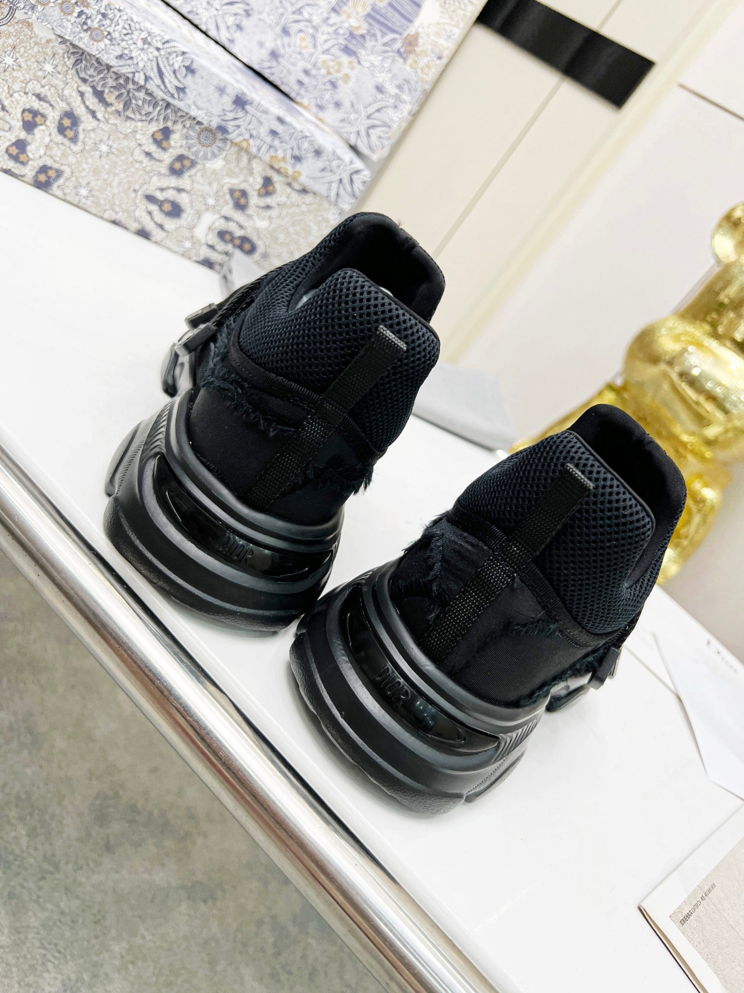 DIOR D-WANDER SNEAKERS IN BLACK TECHNICAL FABRIC AND SUEDE