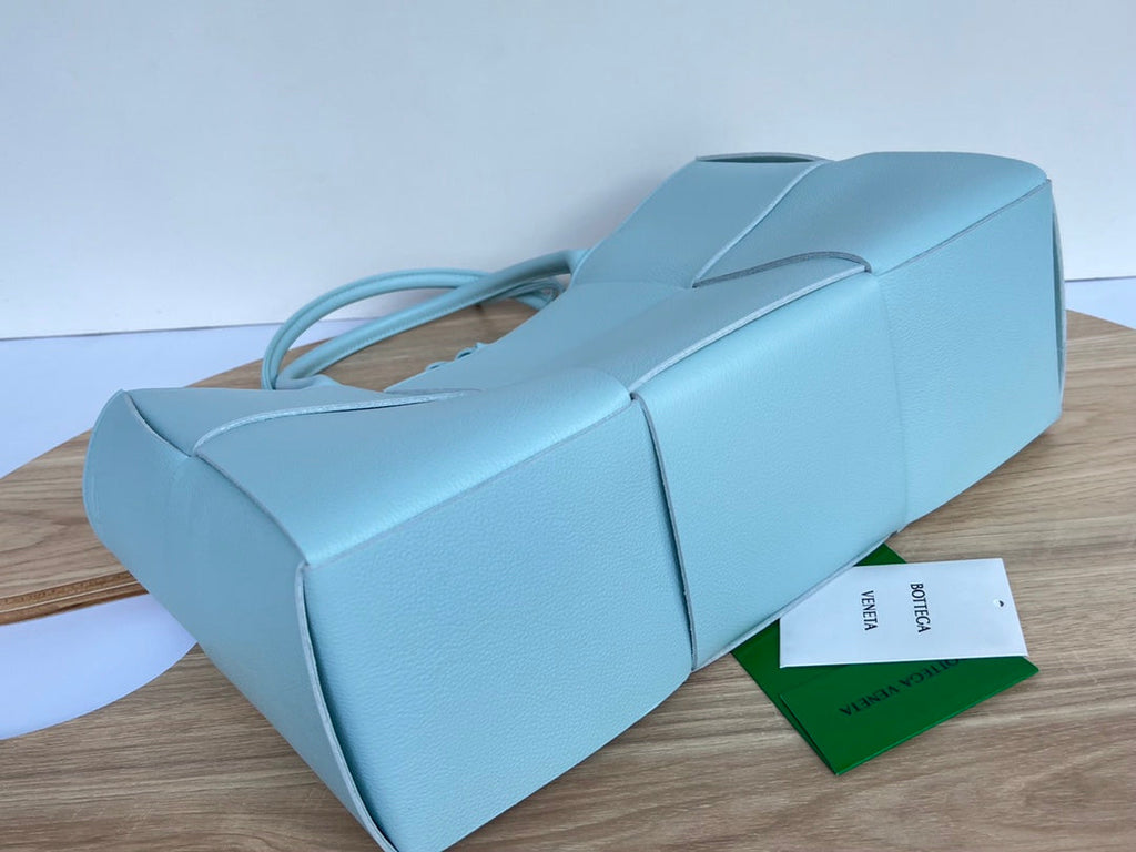 BOTTEGA VENETA ARCO TOTE 36 IN SKY BLUE CALFSKIN