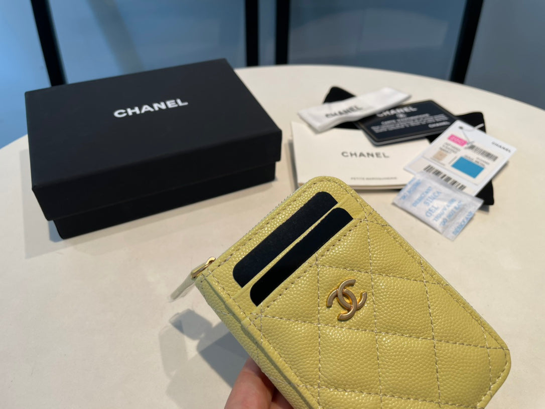 CHANEL ZIPPED COIN PURSE 11 YELLOW GRAINED CALFSKIN